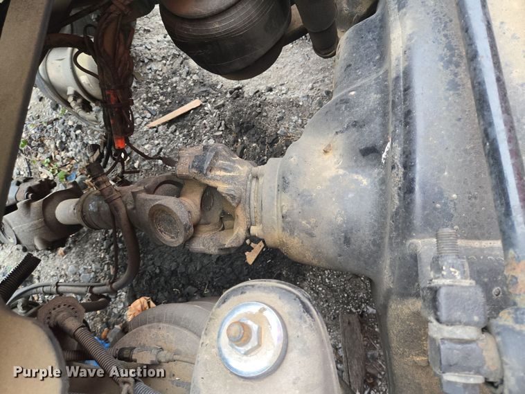 image for item YA0153 2019 Kenworth T680 semi truck