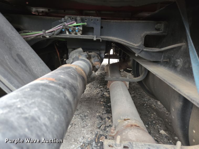 image for item YA0153 2019 Kenworth T680 semi truck