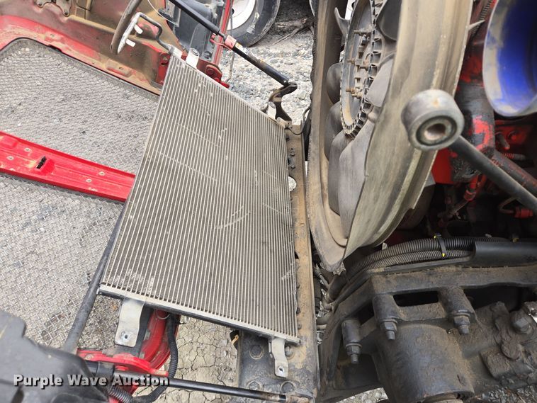 image for item YA0153 2019 Kenworth T680 semi truck