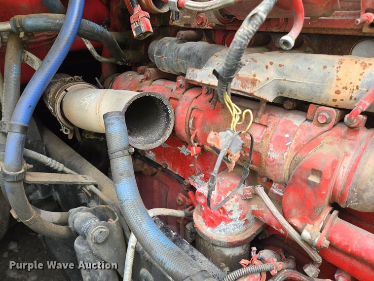 image for item YA0153 2019 Kenworth T680 semi truck