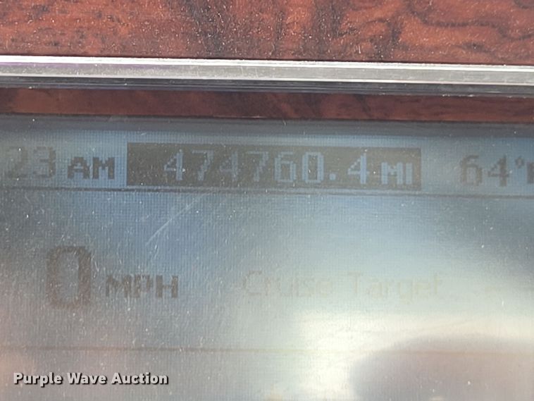 image for item YA0294 2011 Mack CXU613 semi truck