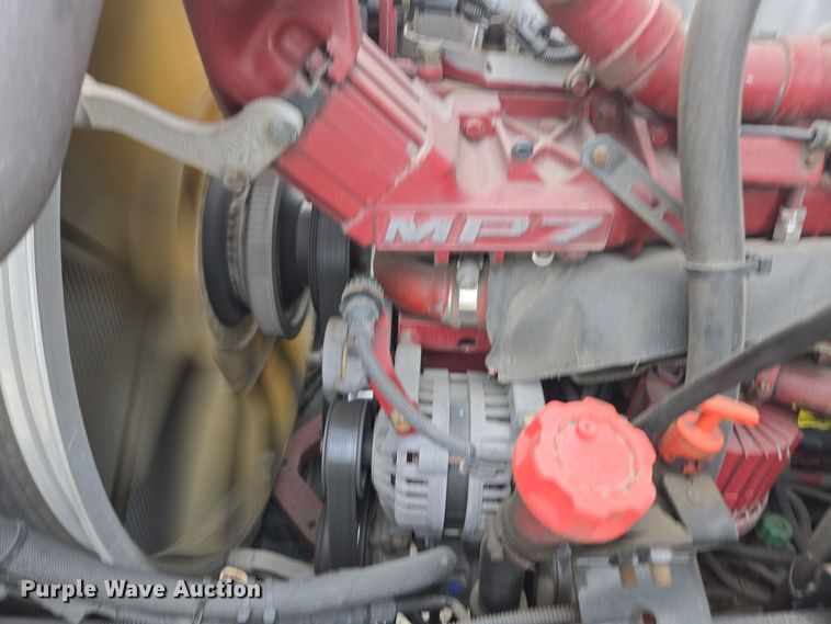 image for item YA0294 2011 Mack CXU613 semi truck