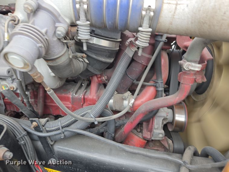 image for item YA0294 2011 Mack CXU613 semi truck