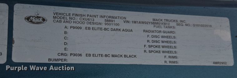 image for item YA0294 2011 Mack CXU613 semi truck