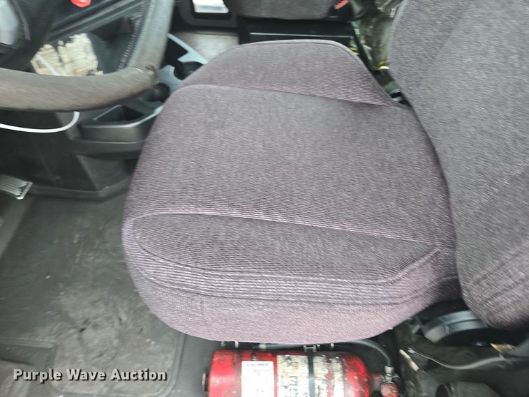 image for item YA0297 2019 Mack Anthem AN42T semi truck