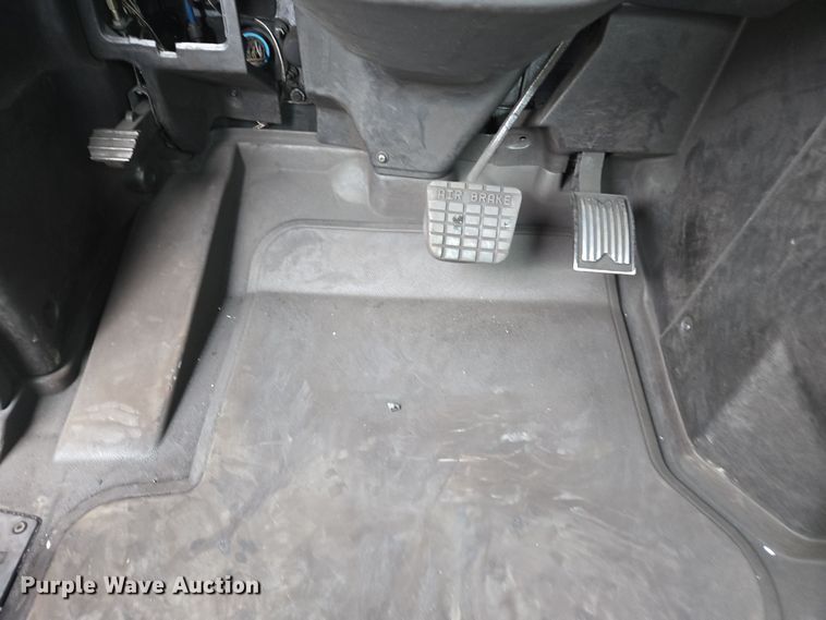 image for item YA0297 2019 Mack Anthem AN42T semi truck