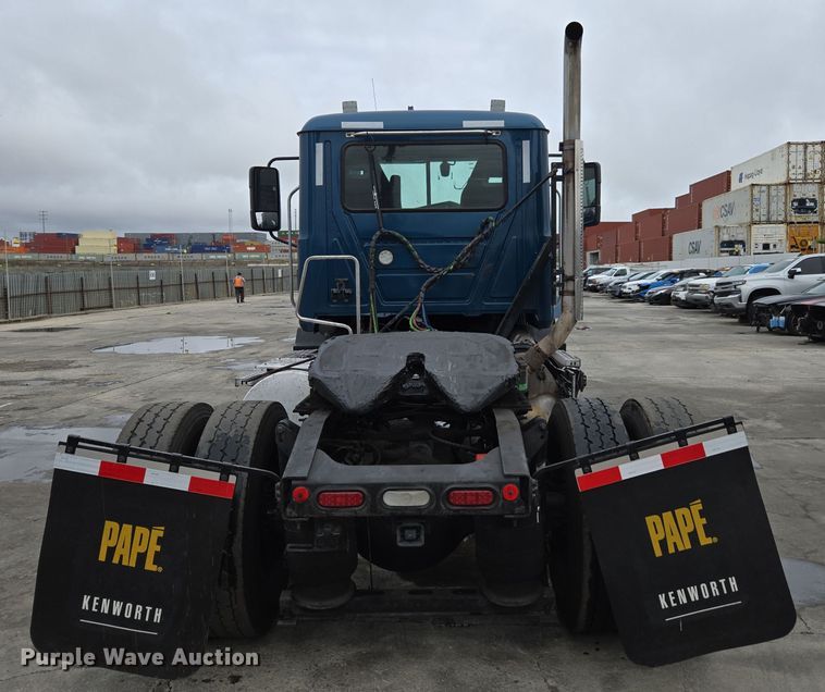 image for item YA0298 2019 Mack Anthem AN42T semi truck