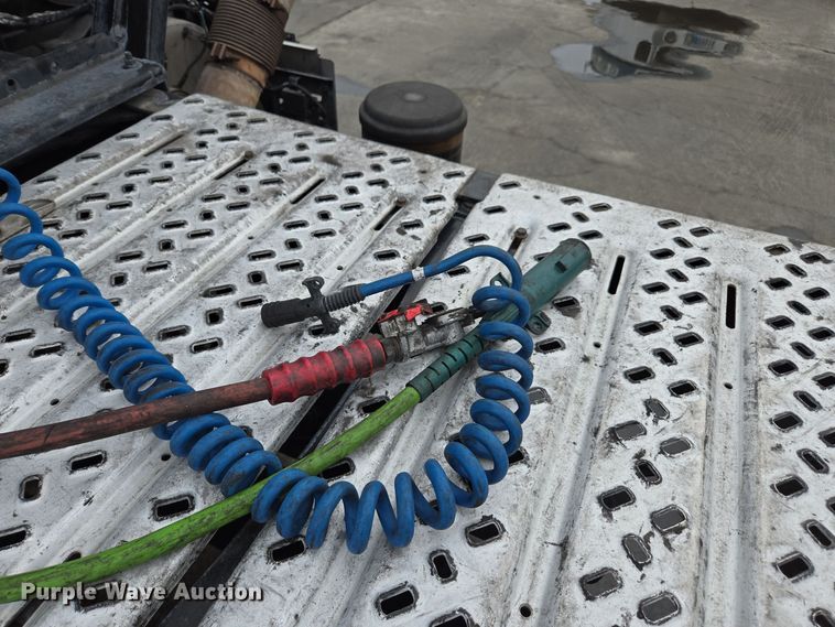 image for item YA0298 2019 Mack Anthem AN42T semi truck