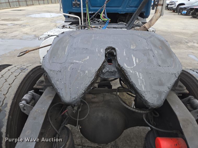 image for item YA0298 2019 Mack Anthem AN42T semi truck