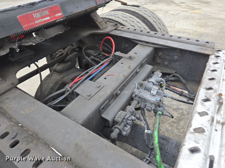 image for item YA0298 2019 Mack Anthem AN42T semi truck