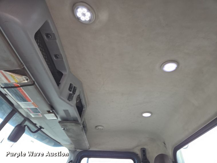 image for item YA0298 2019 Mack Anthem AN42T semi truck