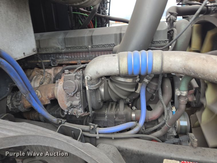 image for item YA0298 2019 Mack Anthem AN42T semi truck