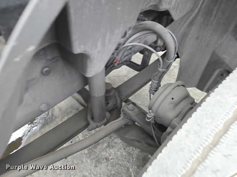 image for item YA0298 2019 Mack Anthem AN42T semi truck