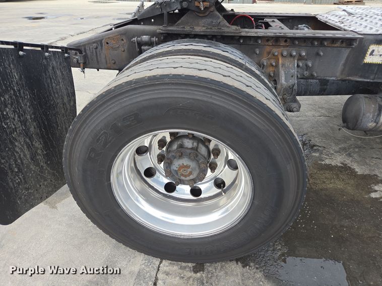 image for item YA0298 2019 Mack Anthem AN42T semi truck