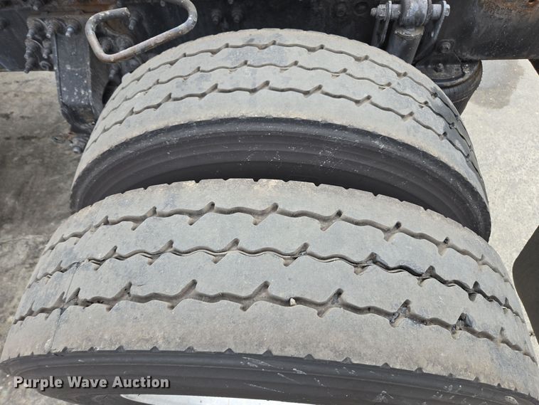 image for item YA0298 2019 Mack Anthem AN42T semi truck