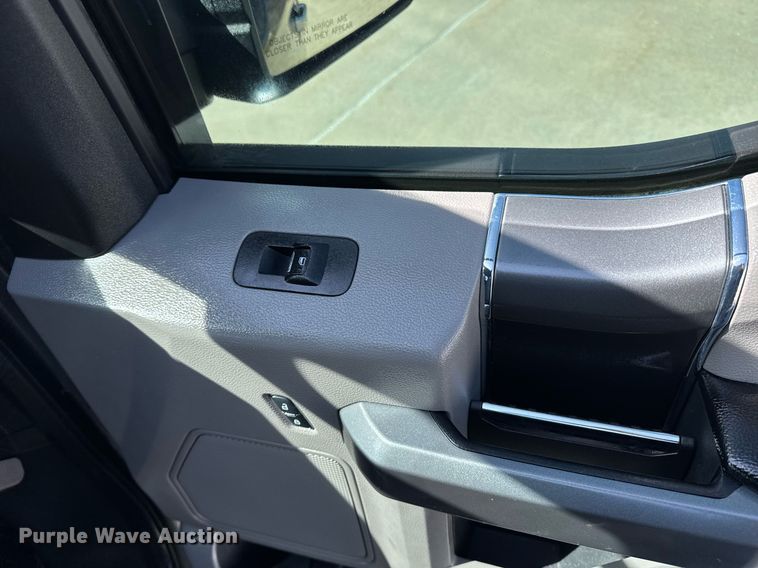 image for item DE2127 2018 Ford F150 SuperCrew pickup truck