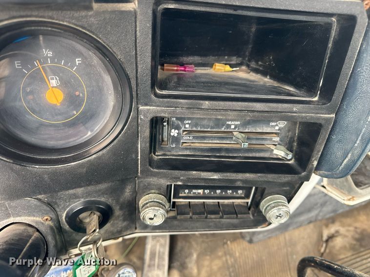 image for item DH9564 1985 GMC C7000 dump flatbed truck