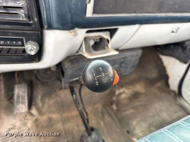 image for item DH9564 1985 GMC C7000 dump flatbed truck