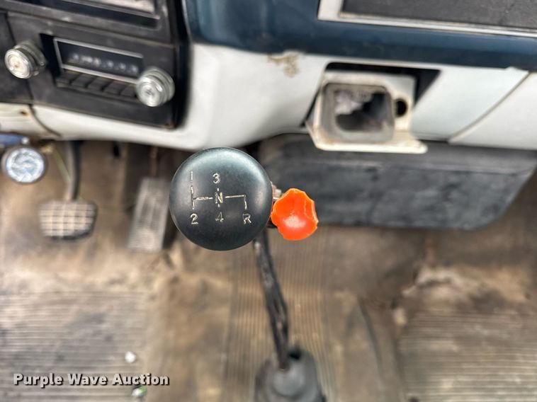 image for item DH9564 1985 GMC C7000 dump flatbed truck