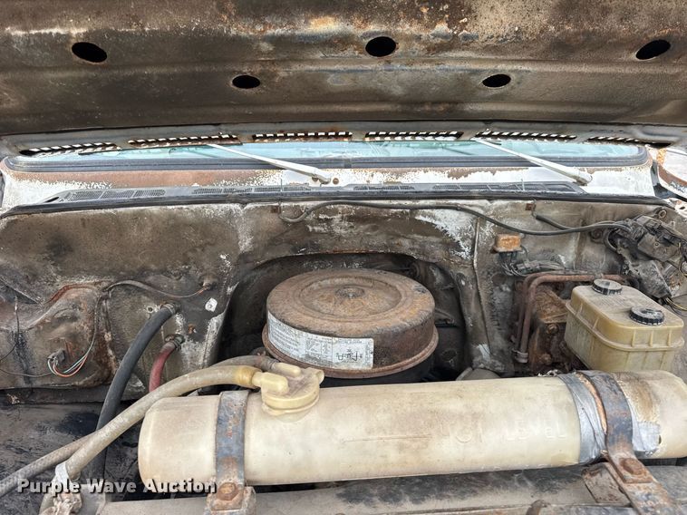 image for item DH9564 1985 GMC C7000 dump flatbed truck