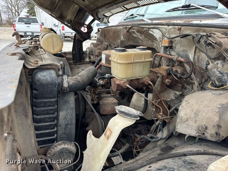 image for item DH9564 1985 GMC C7000 dump flatbed truck