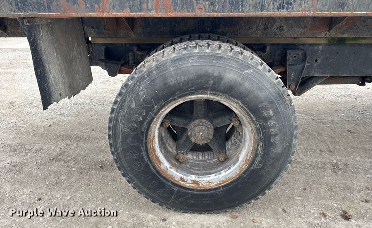 image for item DH9564 1985 GMC C7000 dump flatbed truck