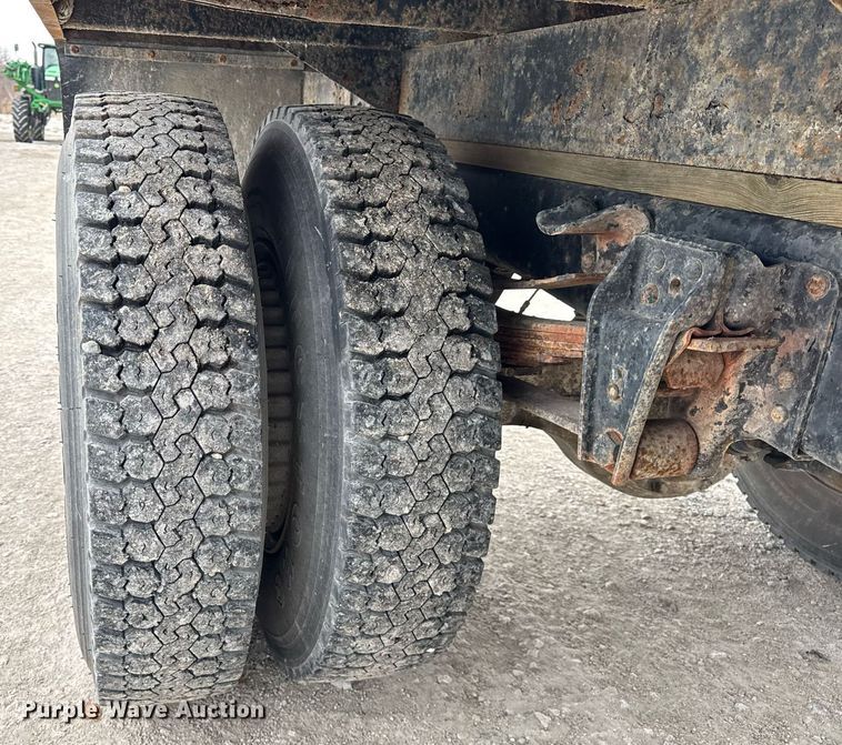 image for item DH9564 1985 GMC C7000 dump flatbed truck