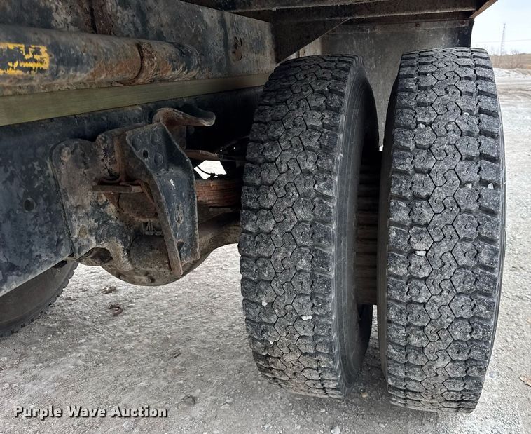 image for item DH9564 1985 GMC C7000 dump flatbed truck