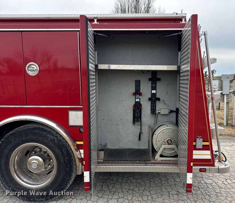 image for item DH9855 1995 Ford LS9000 pumper fire truck