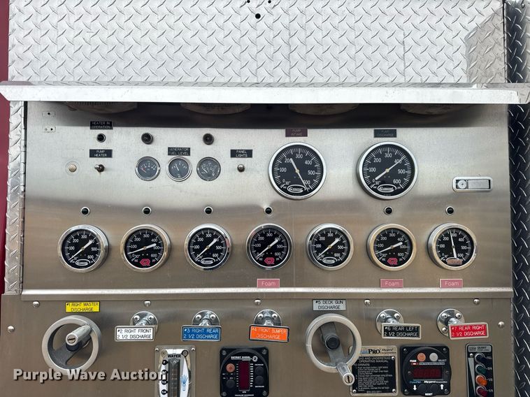 image for item DH9855 1995 Ford LS9000 pumper fire truck