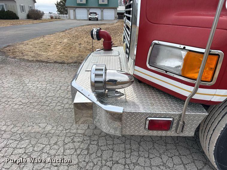 image for item DH9855 1995 Ford LS9000 pumper fire truck