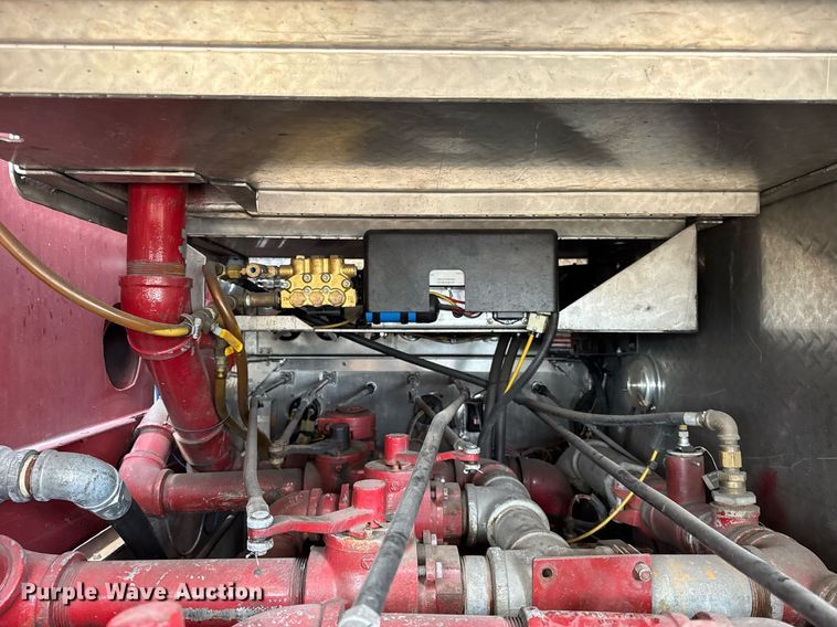 image for item DH9855 1995 Ford LS9000 pumper fire truck