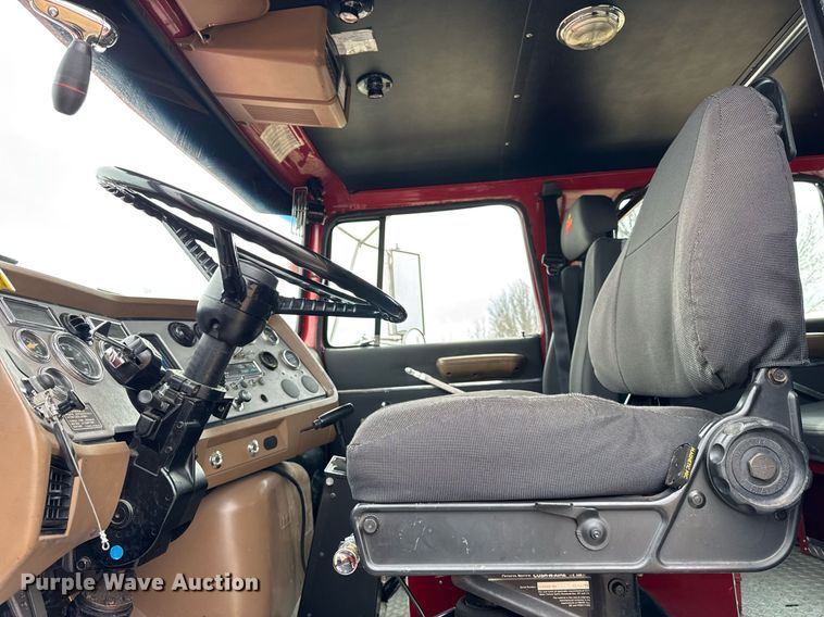 image for item DH9855 1995 Ford LS9000 pumper fire truck