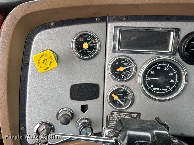 image for item DH9855 1995 Ford LS9000 pumper fire truck