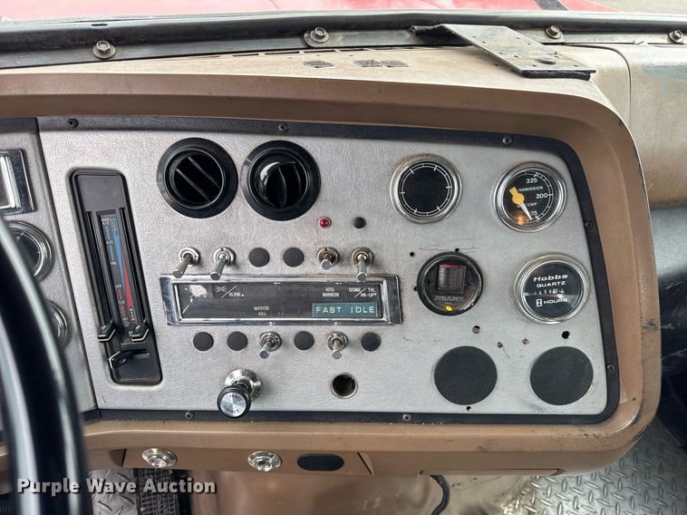 image for item DH9855 1995 Ford LS9000 pumper fire truck