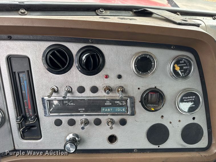 image for item DH9855 1995 Ford LS9000 pumper fire truck