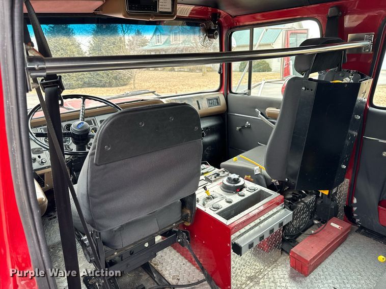 image for item DH9855 1995 Ford LS9000 pumper fire truck