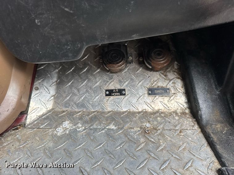 image for item DH9855 1995 Ford LS9000 pumper fire truck