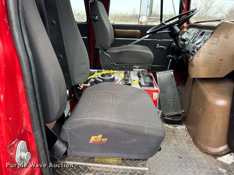 image for item DH9855 1995 Ford LS9000 pumper fire truck