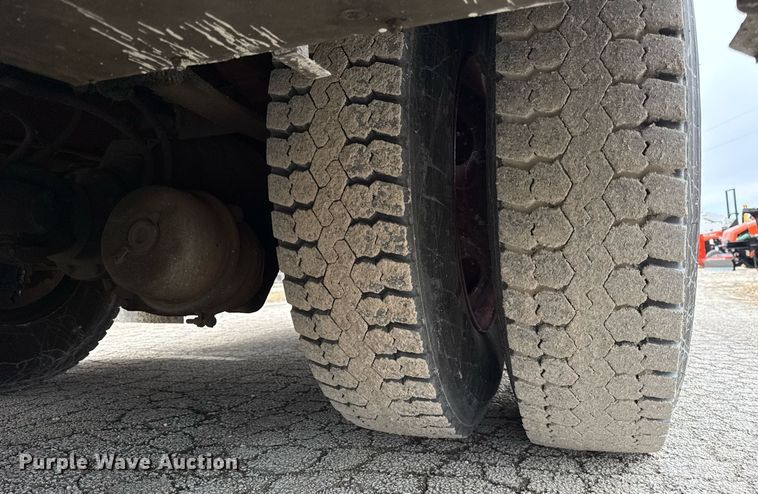 image for item DH9855 1995 Ford LS9000 pumper fire truck