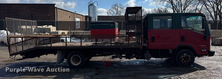 image for item DH9864 2008 Isuzu NPR HD Crew Cab flatbed truck