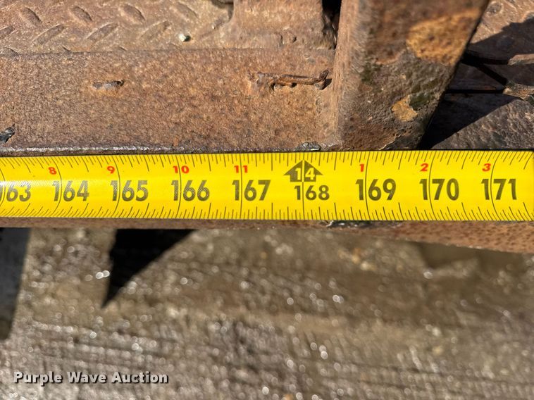 image for item DH9864 2008 Isuzu NPR HD Crew Cab flatbed truck