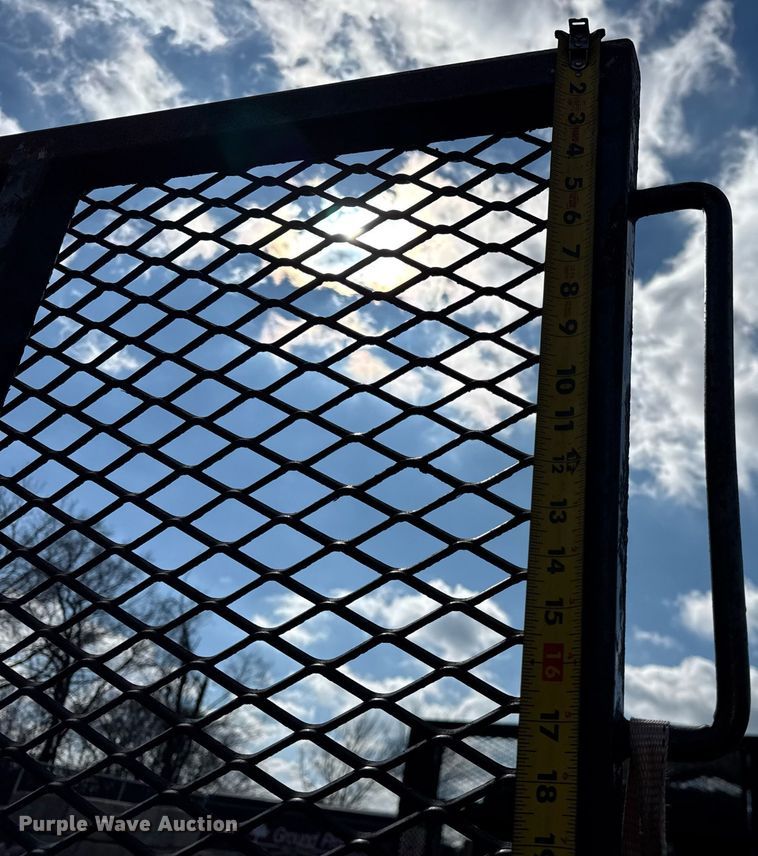 image for item DH9864 2008 Isuzu NPR HD Crew Cab flatbed truck