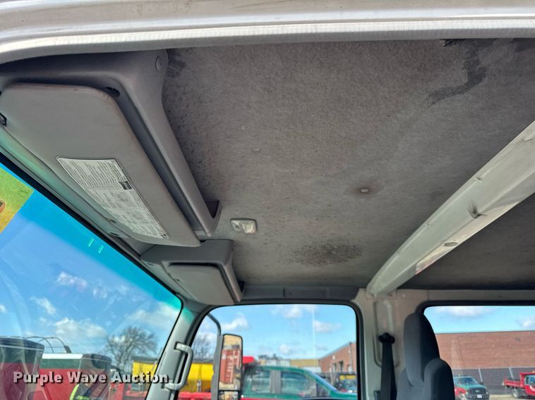 image for item DH9864 2008 Isuzu NPR HD Crew Cab flatbed truck