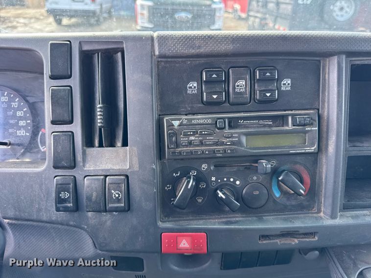 image for item DH9864 2008 Isuzu NPR HD Crew Cab flatbed truck