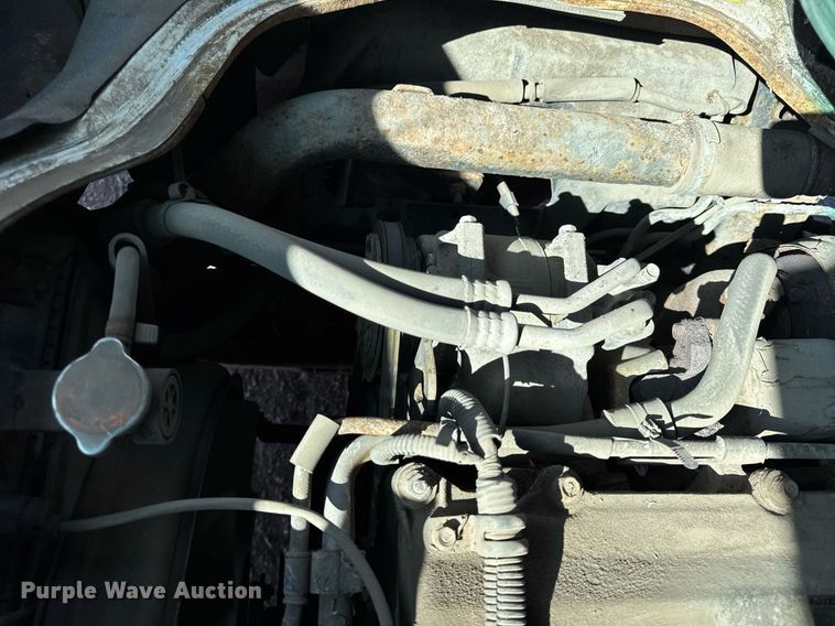 image for item DH9864 2008 Isuzu NPR HD Crew Cab flatbed truck