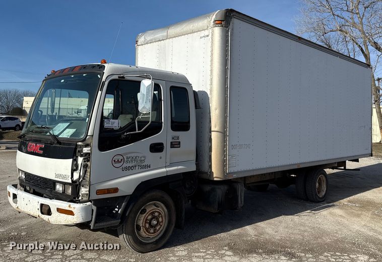 image for item DM5575 2004 GMC WT5500 box truck