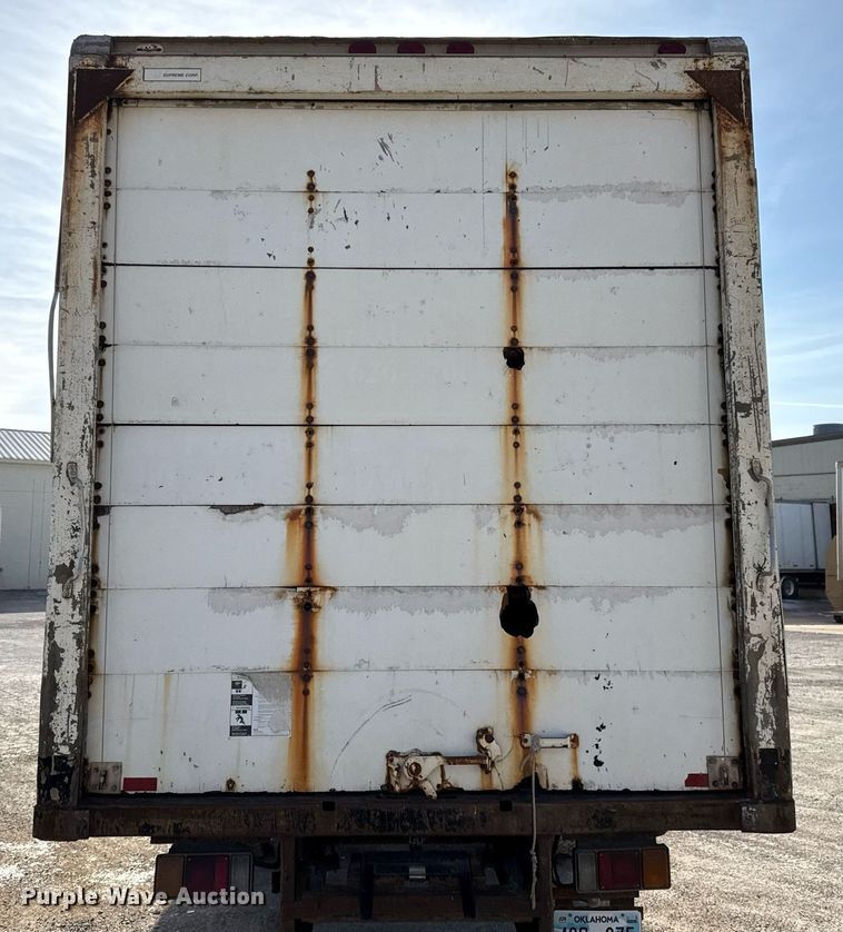 image for item DM5575 2004 GMC WT5500 box truck