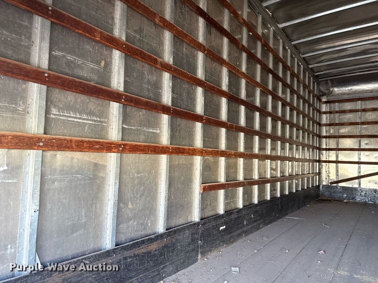 image for item DM5575 2004 GMC WT5500 box truck