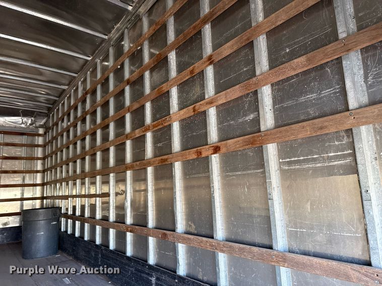 image for item DM5575 2004 GMC WT5500 box truck